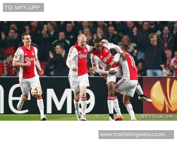 诺丁汉森林与卢顿激战成平局比赛结果分析与精彩瞬间回顾